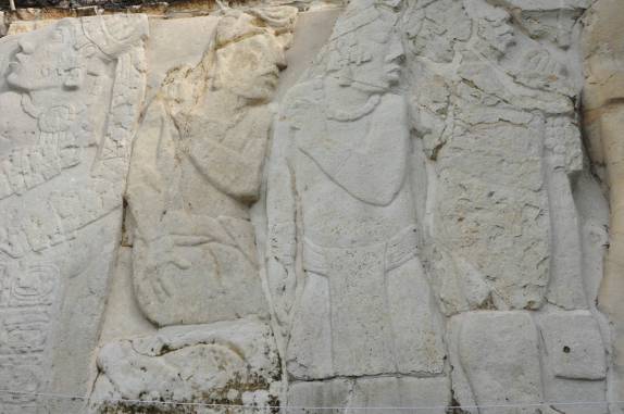 Escultura maya num dos pátios do Palácio em Palenque, em Chiapas, no sul do México